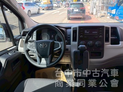 2022 Hiace 跑一萬多公里