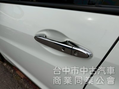 2018 HRV 1.8S 跑9萬多公里