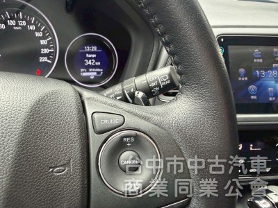 2018 HRV 1.8S 跑9萬多公里