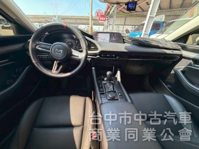 2020 Mazda 3跑十一萬多公里
