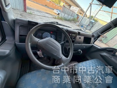 2012 堅達貨車 14.5呎 尾門