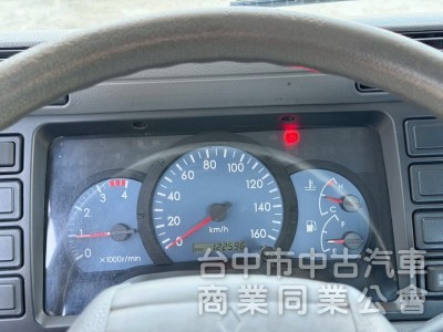 2012 堅達貨車 14.5呎 尾門