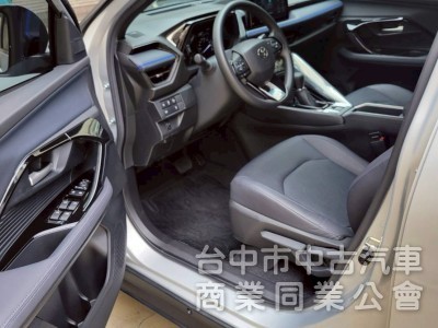 2024 Yaris Cross 酷動版
