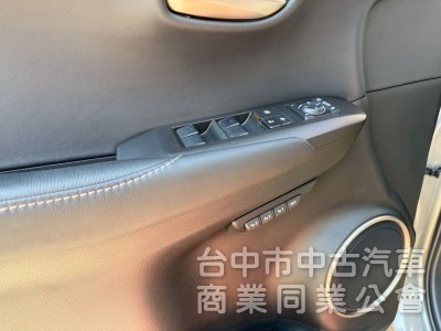 2016 NX200t豪華版 跑十一萬公里