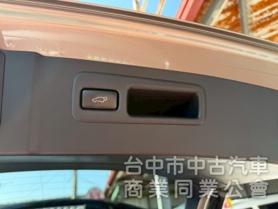 2016 NX200t豪華版 跑十一萬公里