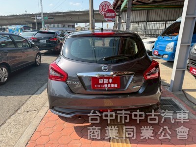 2017 iTiida 1.6旗艦 跑四萬多