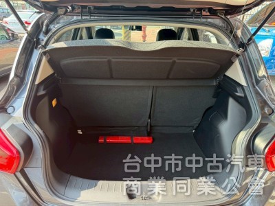 2017 iTiida 1.6旗艦 跑四萬多