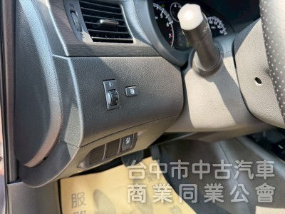 2017 iTiida 1.6旗艦 跑四萬多