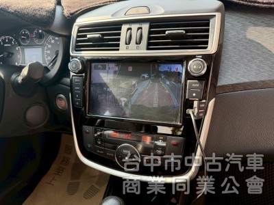 2017 iTiida 1.6旗艦 跑四萬多