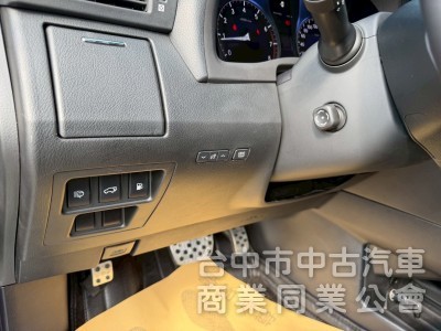 2012 RX270銀色 跑十五萬公里