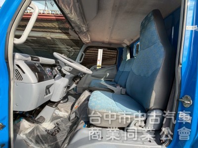 2012堅達十四呎半 跑十二萬多公里