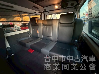 2023 得利卡廂型車 跑三萬多公里
