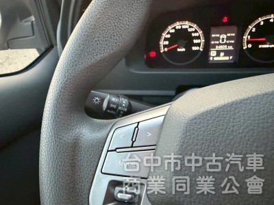 2023 得利卡廂型車 跑三萬多公里