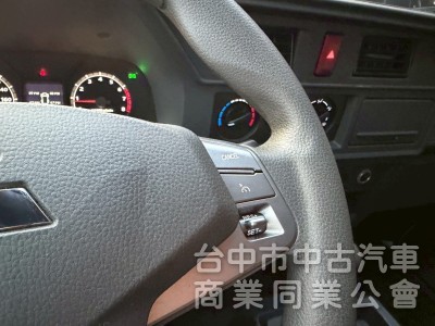 2023 得利卡廂型車 跑三萬多公里
