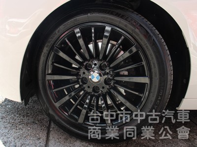 ✅全車原漆✅升級電尾門✅氣氛燈✅無線CARPLAY⭕正14年 328I GT總代理✅升降尾翼 全景天窗 可全貸 無漏油