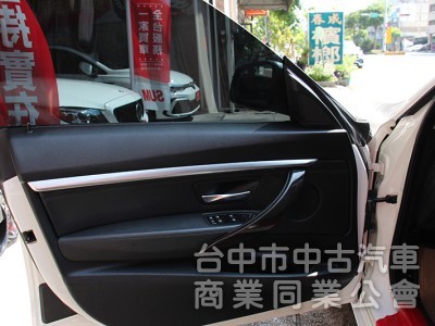 ✅全車原漆✅升級電尾門✅氣氛燈✅無線CARPLAY⭕正14年 328I GT總代理✅升降尾翼 全景天窗 可全貸 無漏油