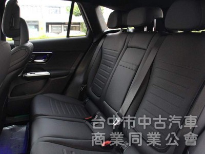 正2024年出廠全新車✅選配全滿且皆原裝✅P20輔助駕駛✅多光束頭燈✅抬頭顯示✅柏林之音✅夜色套件✅保固7年✅新車利率
