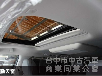 總代理鉑金版✅僅跑7千⭕現車在店免等待⭕新車利率✅JBL音響✅抬頭顯示器✅記憶座椅✅後座影音✅無線充電盤✅JBL音響