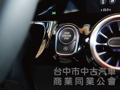 ⭕23年⭕全網最低價✅AMG✅四輪傳動✅ACC跟車✅多光束頭燈✅全景天窗✅雙記憶座椅⭕新車利率✅未領牌