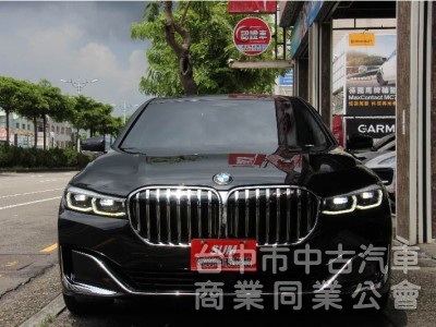 ⭕正2022年✅小改款頭尾燈✅氣壓懸吊✅5AU智慧輔助駕駛✅HK音響環艙氣氛燈✅ 駕駛模式切換✅ 盲點✅菱格紋內裝座椅