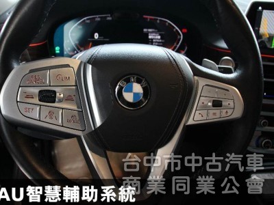 ⭕正2022年✅小改款頭尾燈✅氣壓懸吊✅5AU智慧輔助駕駛✅HK音響環艙氣氛燈✅ 駕駛模式切換✅ 盲點✅菱格紋內裝座椅