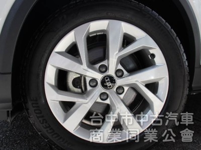 ⭕最低里程僅跑6千⭕有大6X萬價差 何必看新車⭕可全貸✅CARPLAY✅電尾門✅ACC跟車✅盲點✅免鑰匙✅全車原鈑原漆