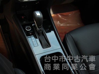 ⭕市場唯一⭕正25年出廠落地新車⭕樂咖特仕版 ✅全車黑化套件 ✅JBL音響✅360環景 ✅恆溫空調 ✅黑色尾翼⭕實車在店