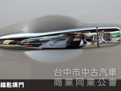 ⭕市場唯一⭕正25年出廠落地新車⭕樂咖特仕版 ✅全車黑化套件 ✅JBL音響✅360環景 ✅恆溫空調 ✅黑色尾翼⭕實車在店