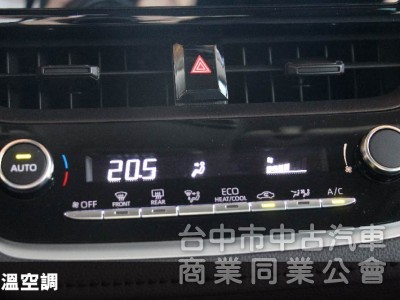 ⭕正25年出廠⭕油電豪華版✅無線CARPLAY✅倒車顯影✅盲點偵測✅全套免鑰匙✅全車原鈑件⭕全額貸⭕新車利率⭕原廠保固