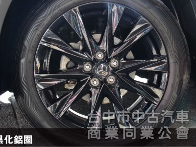 黑豔旗艦版⭕BOSE音響⭕電動椅✅黑化外觀套件✅ LV2跟車 ✅360環景✅黑化鋁圈✅抬顯⭕可全貸⭕全原廠保養⭕原鈑件