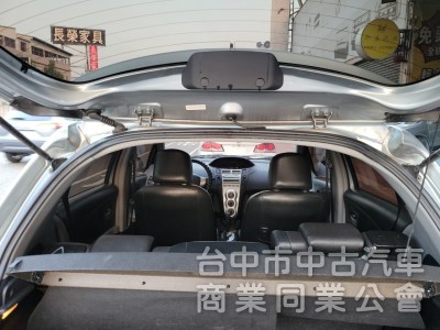 2008 年 Yaris 小鴨 皮椅，鋁圈，可認證，可全額貸款，可保固，月付3999