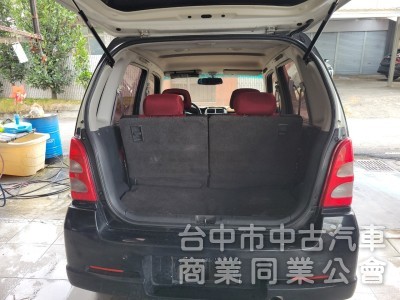 2004 年 SOLIO 1.3cc 最用的掀背車， 實跑12萬公里，單純媽媽載小孩，無抽菸，引擎健康水路正常。 NT$