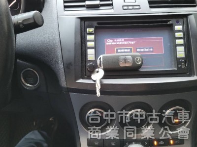 2010 馬三 2.0L 五門 一手車，ikey，恆溫，皮椅，定速，操控佳，動力強。