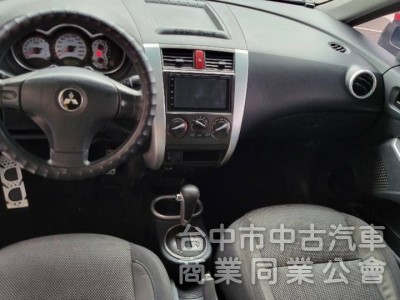 2011 年 可魯多Colt plus 五門 io版 燻黑頭燈，賽車座椅，空力套件，安全氣囊，可認證。