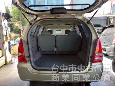 2011 年 豐田 Innova 伊諾瓦 2.7L 可領貨車牌，一年稅金1.3萬， 一手車，里程12萬，皮椅，鋁圈，車況
