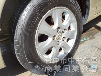 2011 年 豐田 Innova 伊諾瓦 2.7L 可領貨車牌，一年稅金1.3萬， 一手車，里程12萬，皮椅，鋁圈，車況
