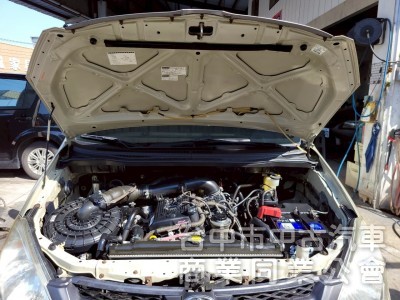 2011 年 豐田 Innova 伊諾瓦 2.7L 可領貨車牌，一年稅金1.3萬， 一手車，里程12萬，皮椅，鋁圈，車況