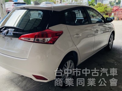 Toyota Yaris 2021款 S 白色