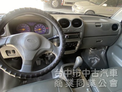2017款 CM13MPW 銀色 中華Veryca1.3小貨車