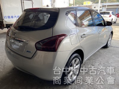 Nissan Tiida 2013款 Tiida 銀色