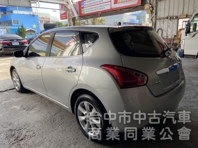 Nissan Tiida 2013款 Tiida 銀色