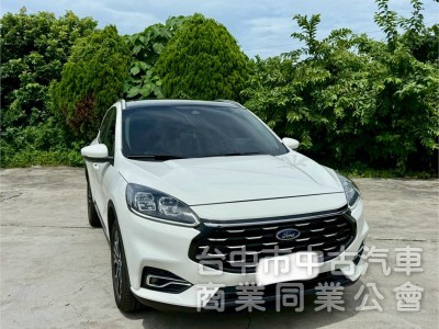 原廠保固  ikey  摸門  acc跟車定速   盲點偵測  電尾門  360影音系統  全景天窗 