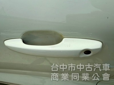 原廠保固  ikey  摸門  acc跟車定速   盲點偵測  電尾門  360影音系統  全景天窗 