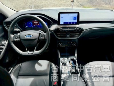 原廠保固  ikey  摸門  acc跟車定速   盲點偵測  電尾門  360影音系統  全景天窗 