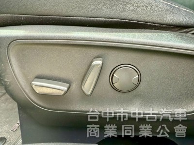原廠保固  ikey  摸門  acc跟車定速   盲點偵測  電尾門  360影音系統  全景天窗 