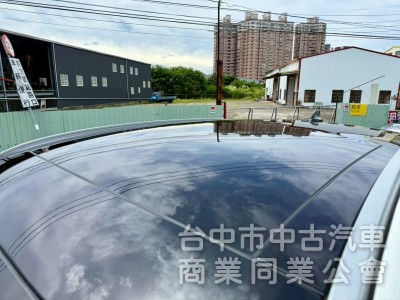 原廠保固  ikey  摸門  acc跟車定速   盲點偵測  電尾門  360影音系統  全景天窗 