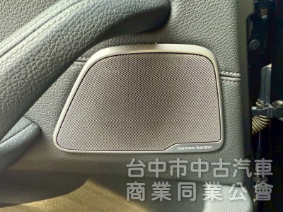 530i M-SPORT 小改款  ikey  摸門  5AU跟車 盲點  車道置中   電動椅  電動尾  HK音響 