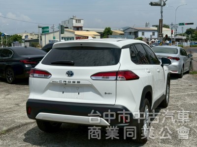 正2025年原廠保固中跑8千公里  ikey  摸門  acc跟車系統  恆溫 行車偏移  後做出風口  