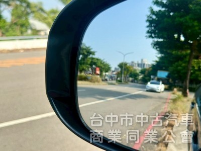 acc跟車系統  恆溫 行車偏移  後做出風口  