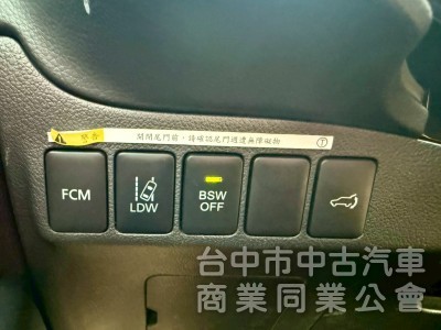 acc跟車系統  恆溫 行車偏移  後做出風口  